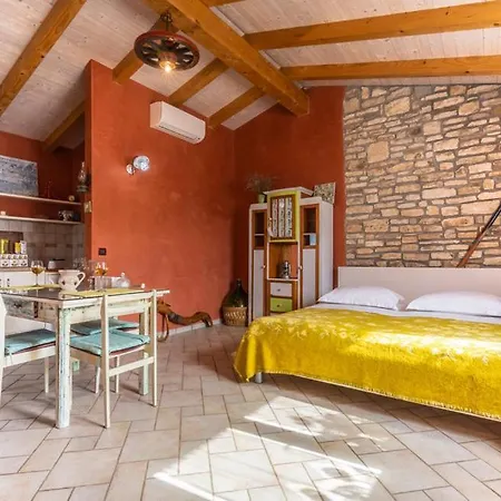 Studio Apartment Umag